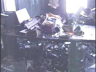 centertable.jpg (9600 bytes)