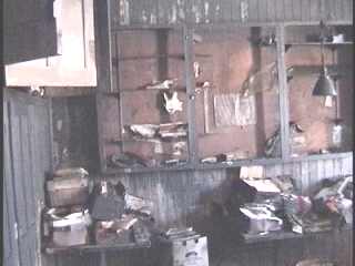 traincase2.jpg (9430 bytes)