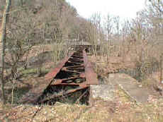 bridge1.03.26,98.jpg (81625 bytes)